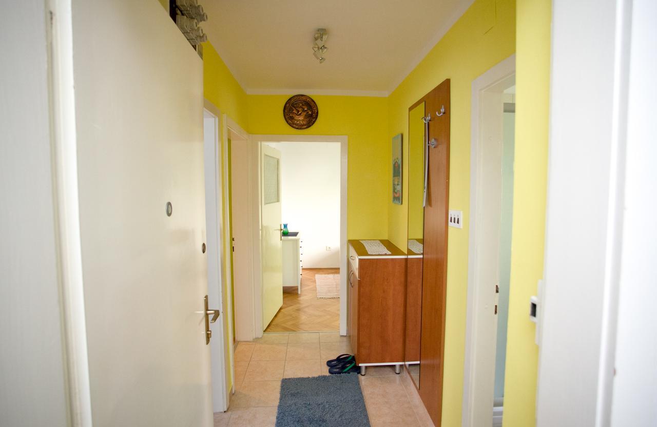 Apartment Omis Holiday Exteriör bild